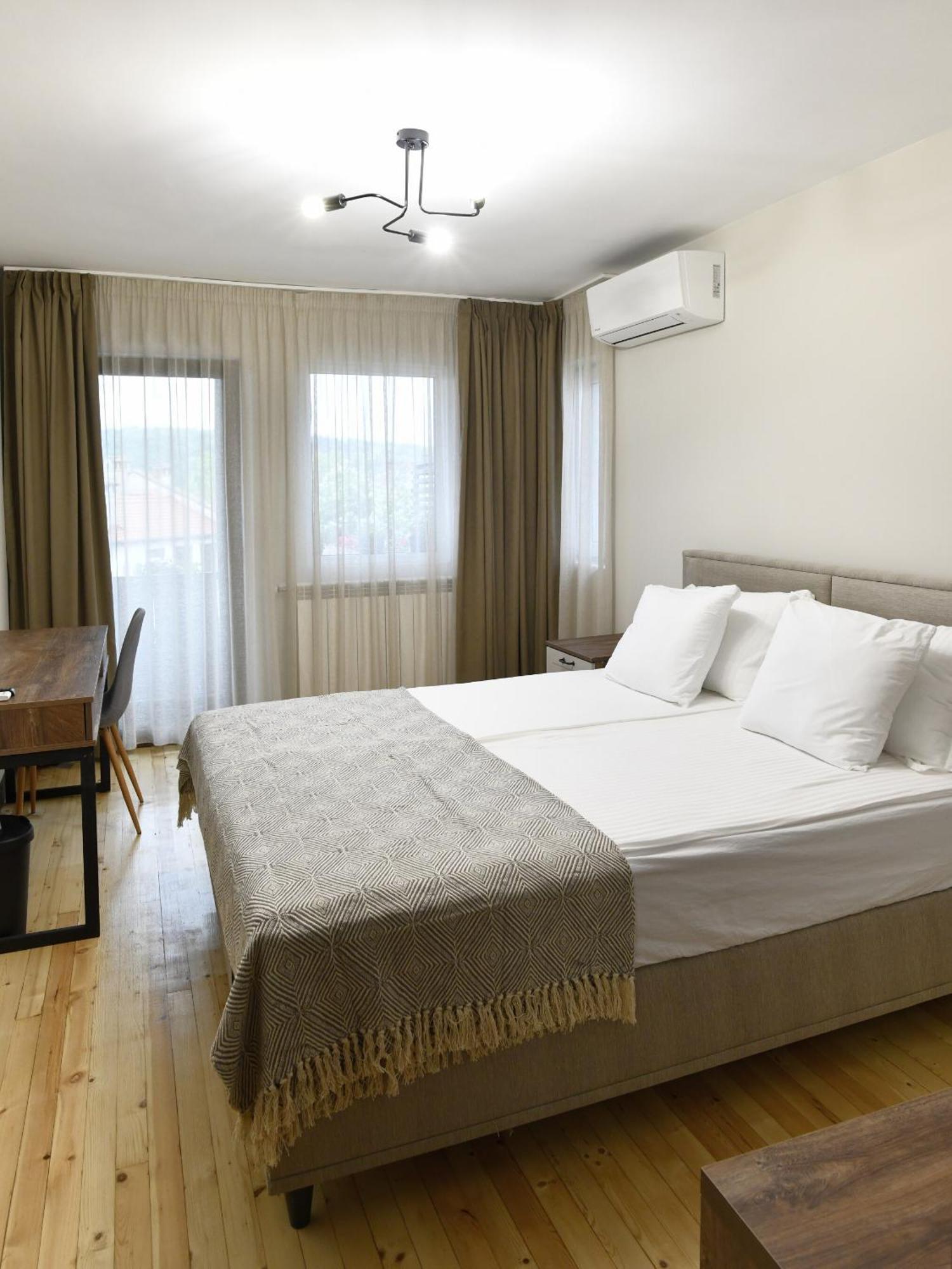 Guest House Lazara فيليكو ترنوفو المظهر الخارجي الصورة